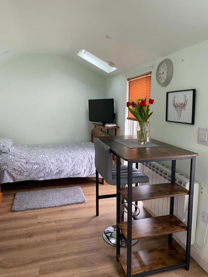 科尔切斯特Cosy 1 Bed Garden Annexe公寓 外观 照片